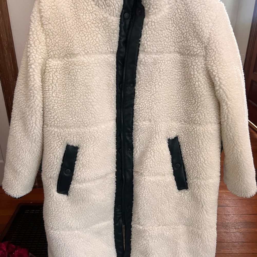 Levi’s Women's White Sherpa Coat with Black Accents